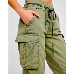 Free People Desert Cargo Pants in Army Green Size 25 Cotton Drawstring Casual